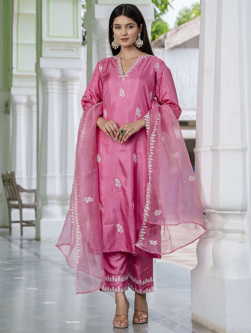 women three quarter sleeve kurta pant with dupatta set - 21684239 -  Zoom Image - 0