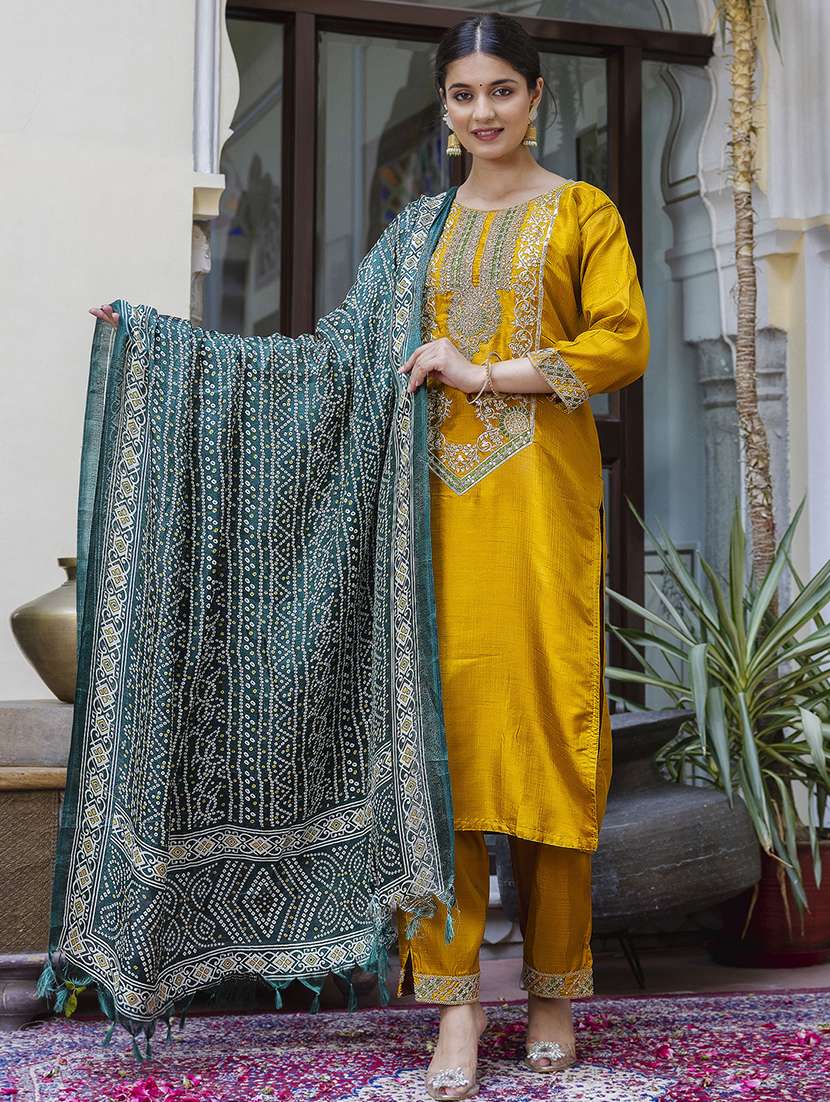 women three quarter sleeve kurta pant with dupatta set