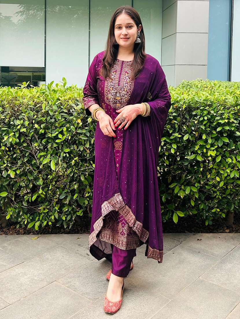 women three quarter sleeve kurta pant with dupatta set