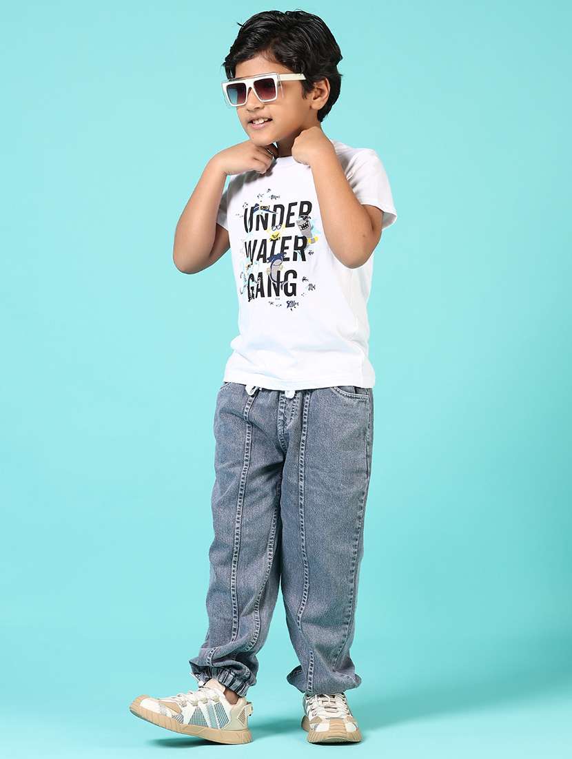 boys solid mid rise relaxed fit jean - 21685240 - Standard Image - 4