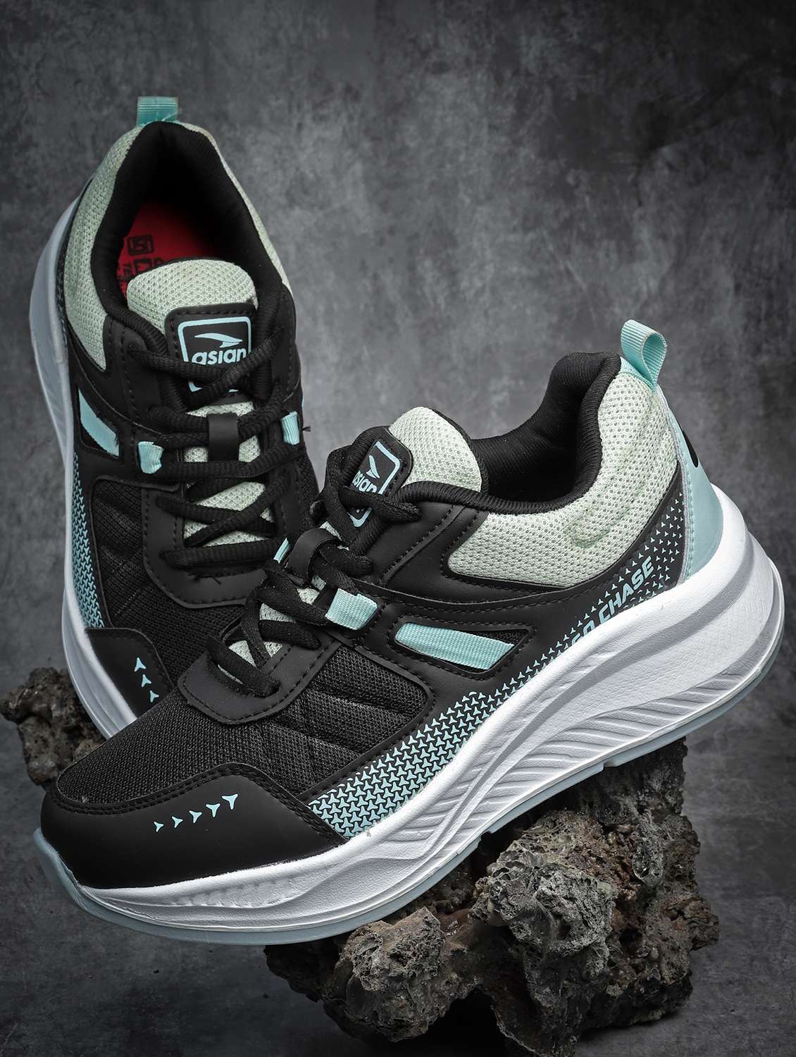 women black lace-up sports shoes
