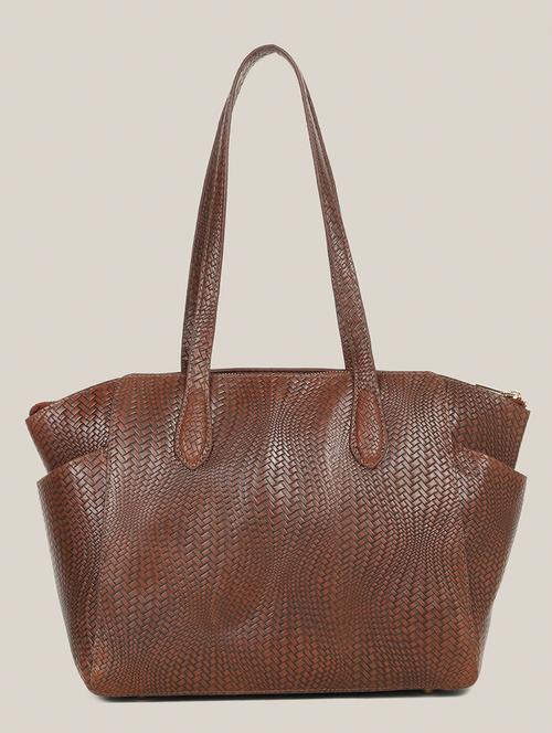 women textured leather tote - 21685487 - Standard Image - 0