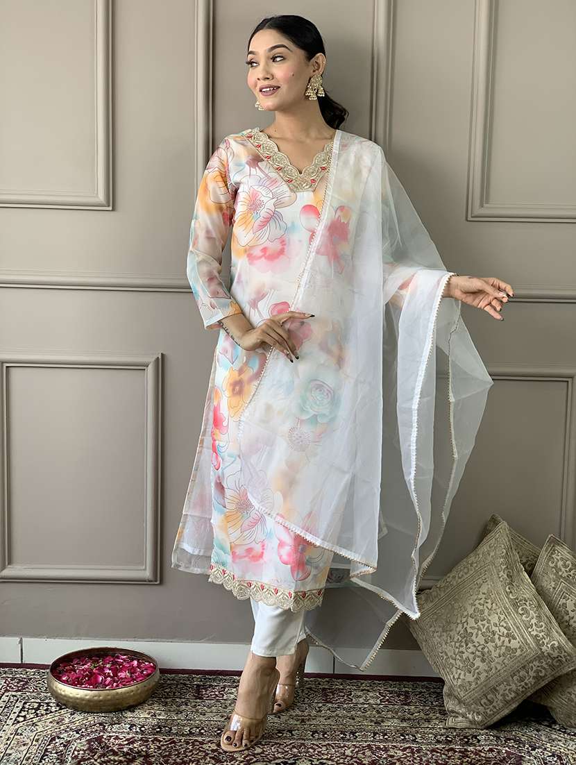 women three quarter sleeve kurta pant with dupatta set - 21685835 -  Standard Image - 1