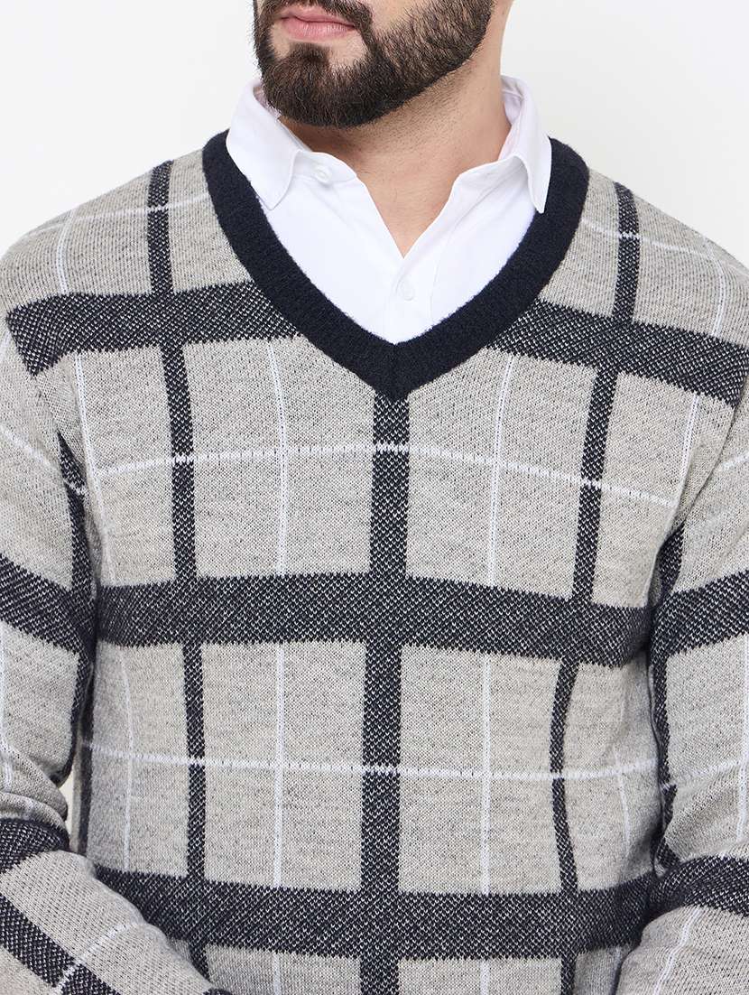 men long sleeves checkered pullover - 21686336 -  Standard Image - 4