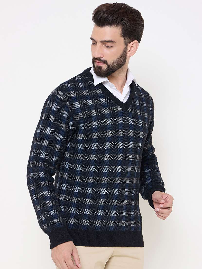 men long sleeves checkered pullover - 21686338 -  Standard Image - 1