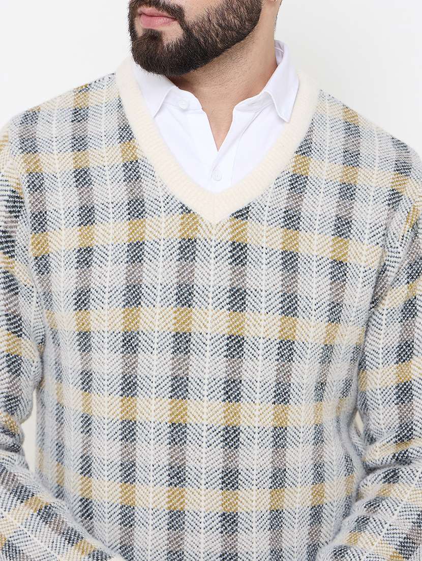 men long sleeves checkered pullover - 21686339 -  Standard Image - 4