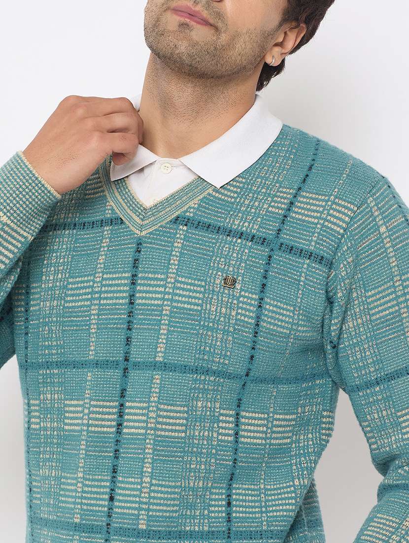 men long sleeves checkered pullover - 21686348 -  Standard Image - 4