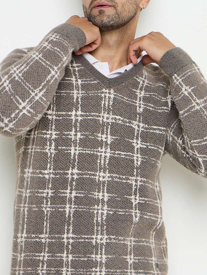 men self designed long sleeves pullover - 21686360 -  Standard Image - 4