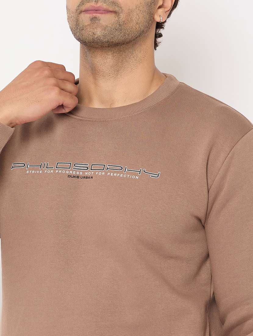 men long sleeves chest print sweatshirt - 21686419 -  Standard Image - 4