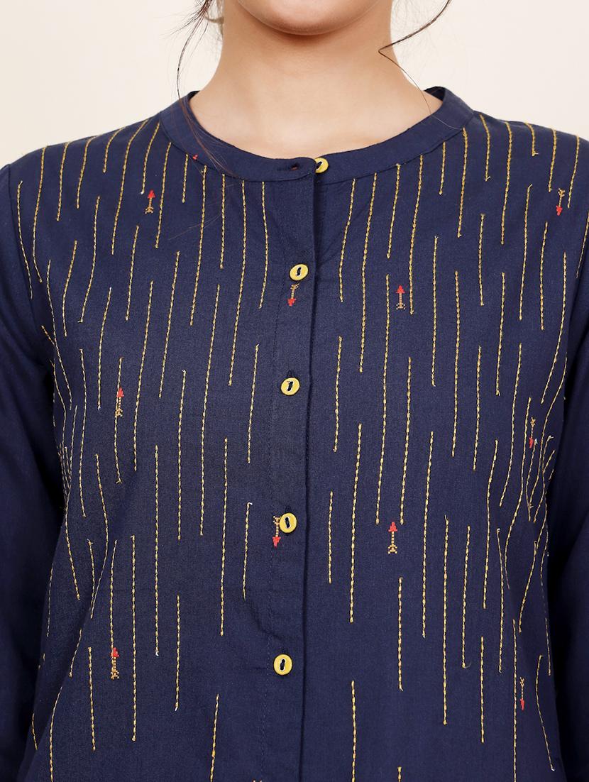 women three quarter sleeve a-line kurta - 21686442 - Standard Image - 4