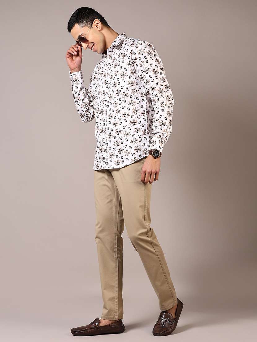 men solid mid rise chinos trouser - 21686699 - Standard Image - 4