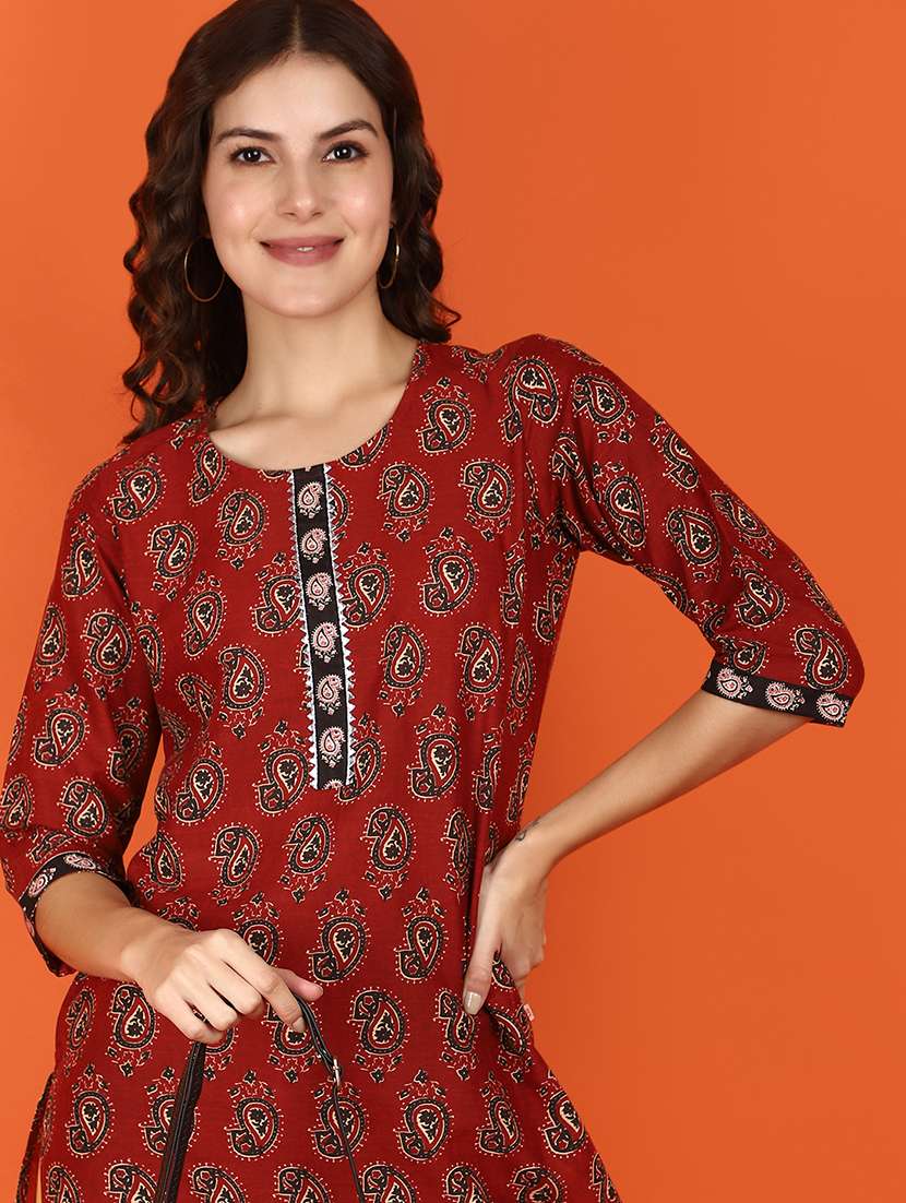 women three quarter sleeve straight kurta - 21686753 -  Standard Image - 4