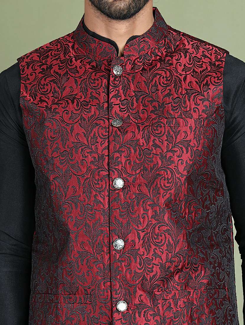 men self design kurta pyjama with jacket ethnic wear set - 21687075 - Standard Image - 4