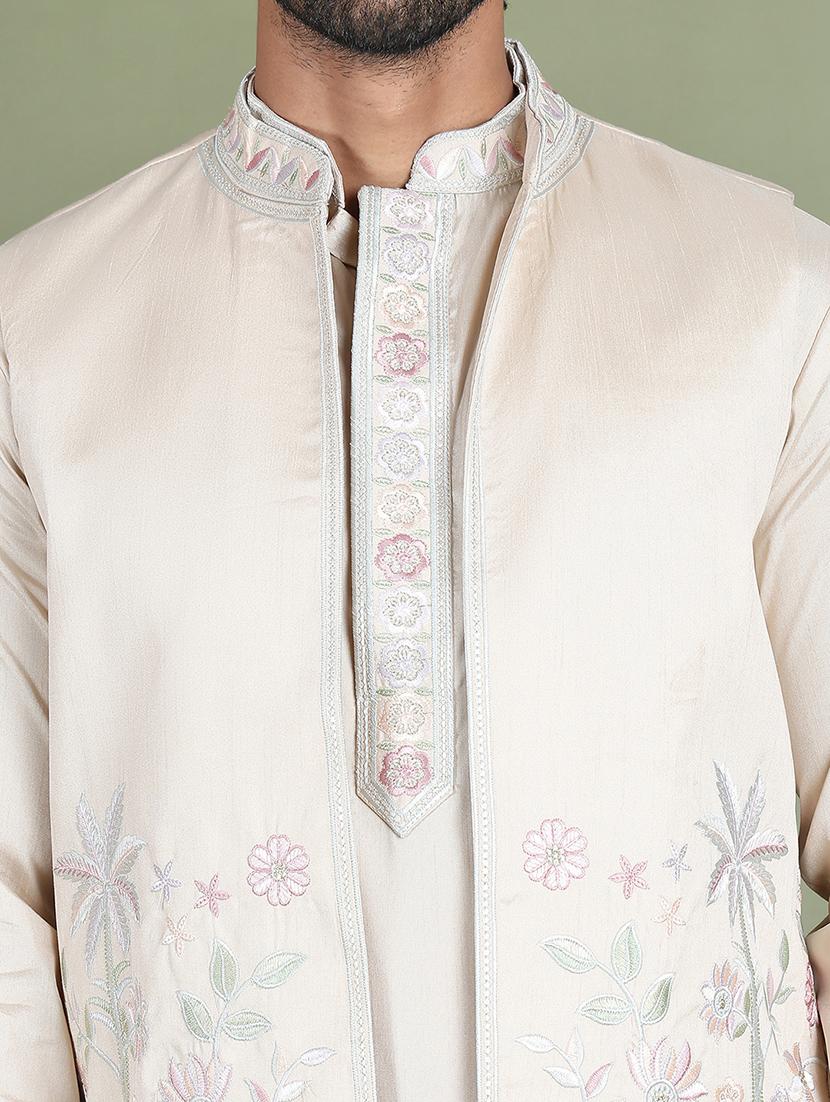 men embroidered kurta pyjama with jacket ethnic wear set - 21687089 - Standard Image - 4