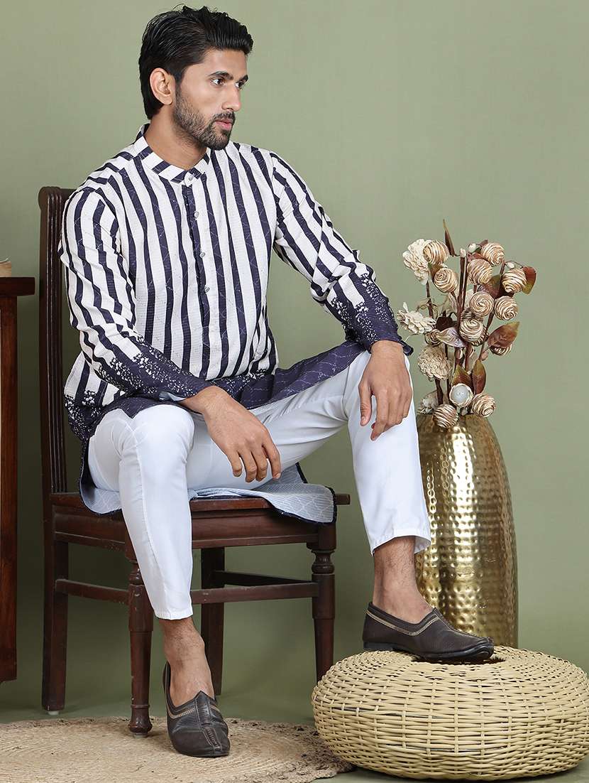 men printed mandarin neck long kurta - 21687718 -  Standard Image - 4