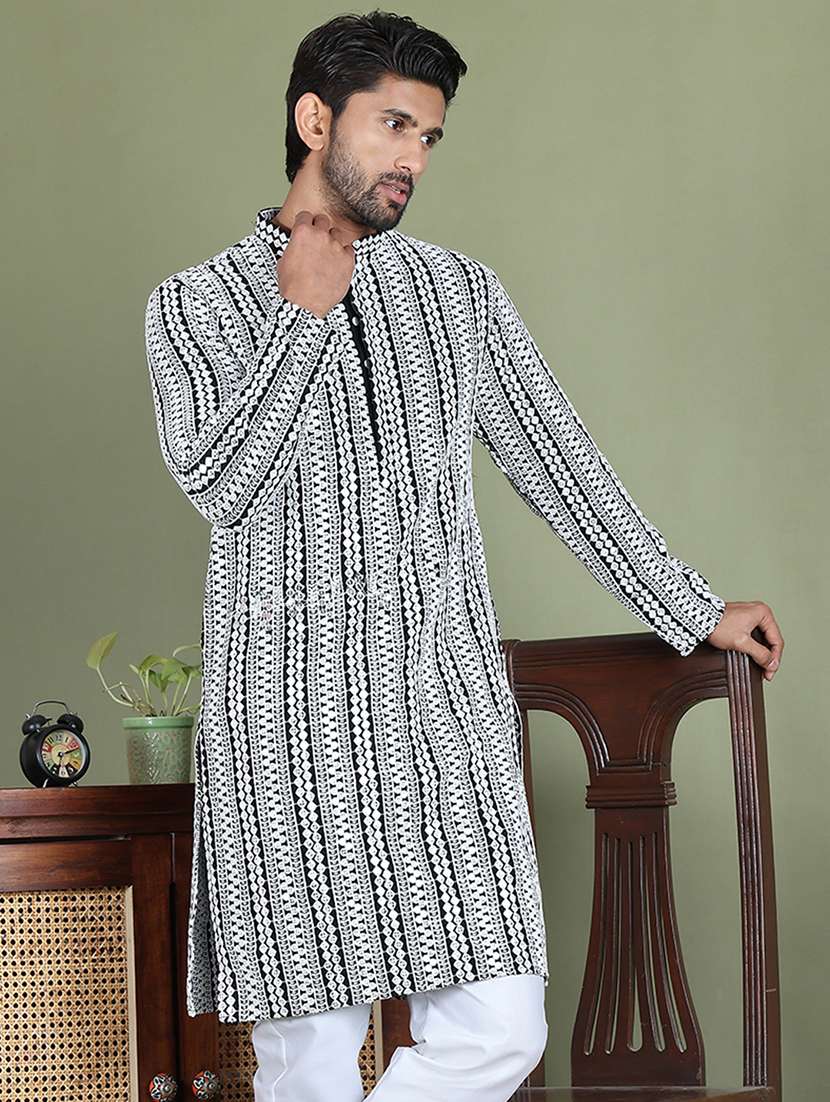 men embroidered mandarin neck long kurta
