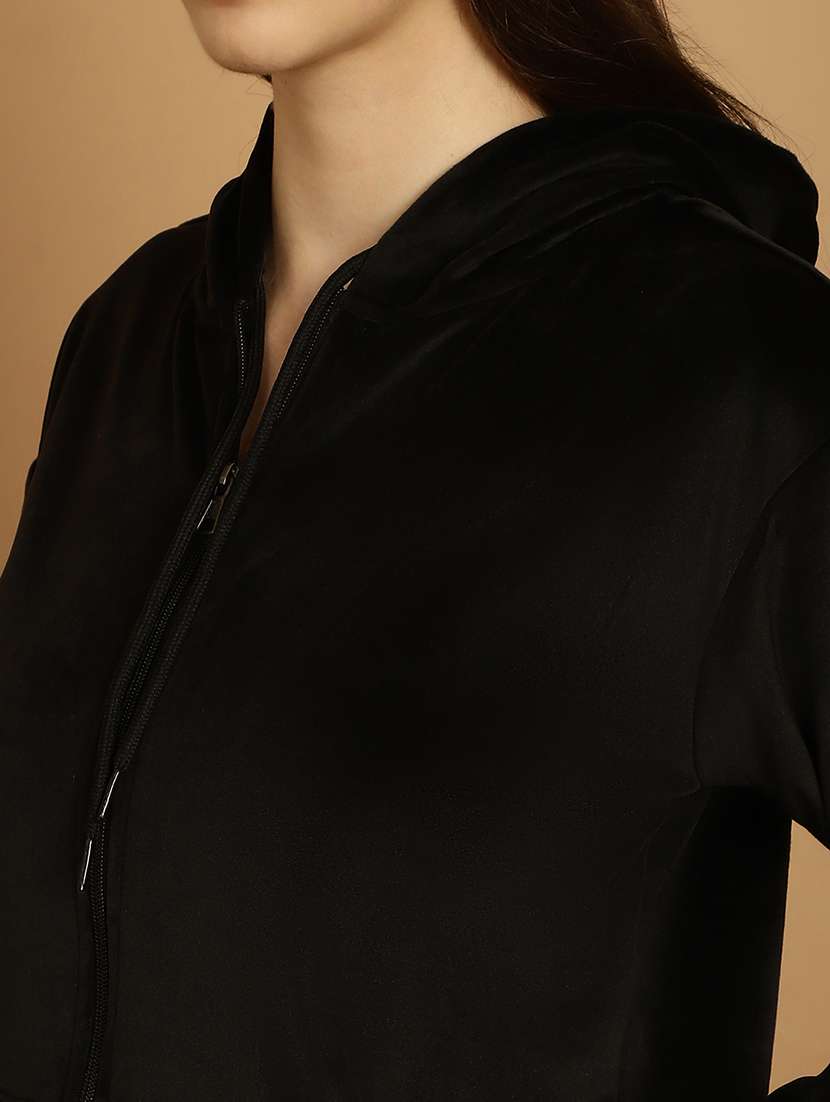 women solid velvet nightwear set - 21687841 -  Standard Image - 4