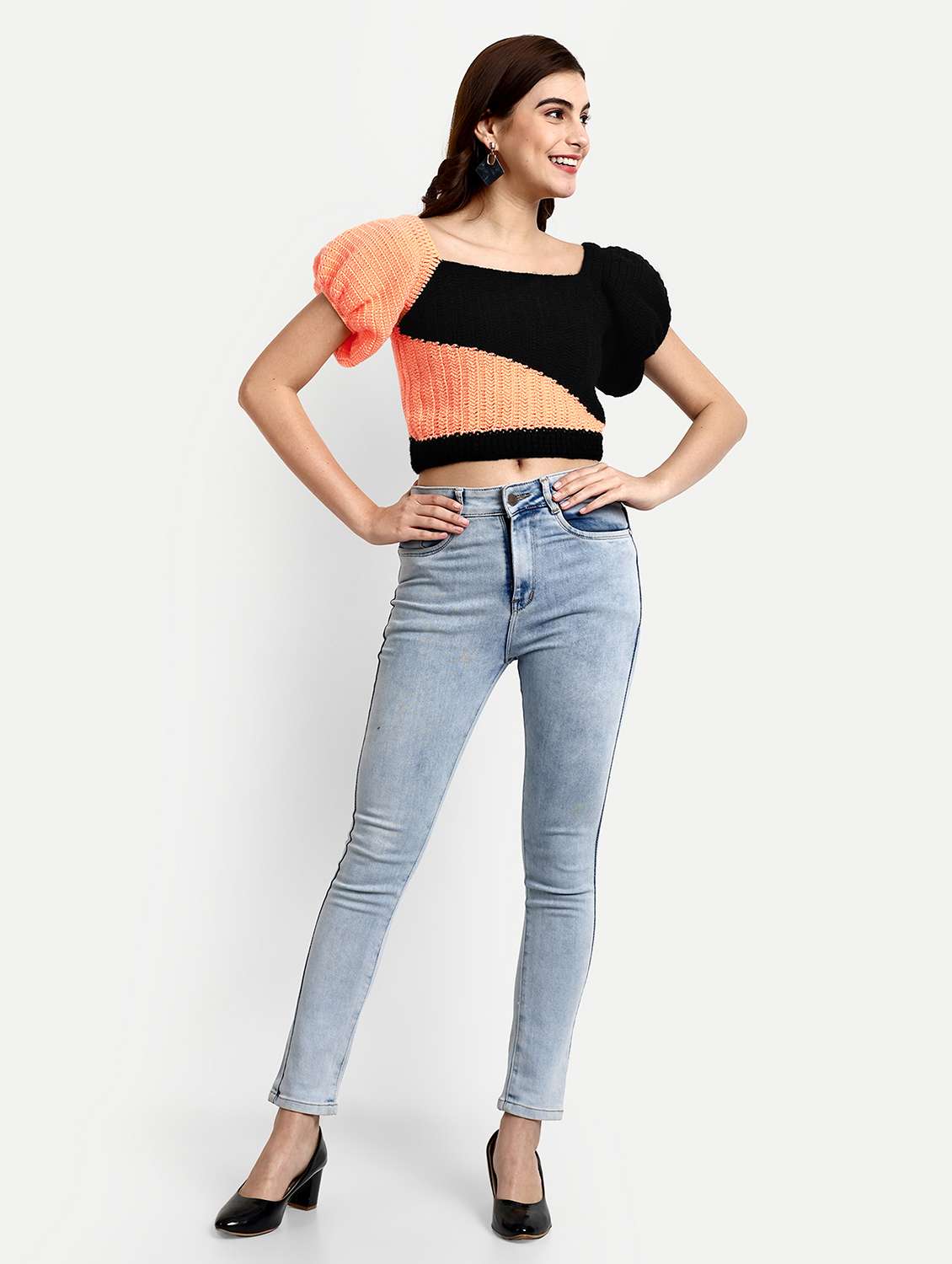 women color block winter wear crop top - 21688471 - Standard Image - 4