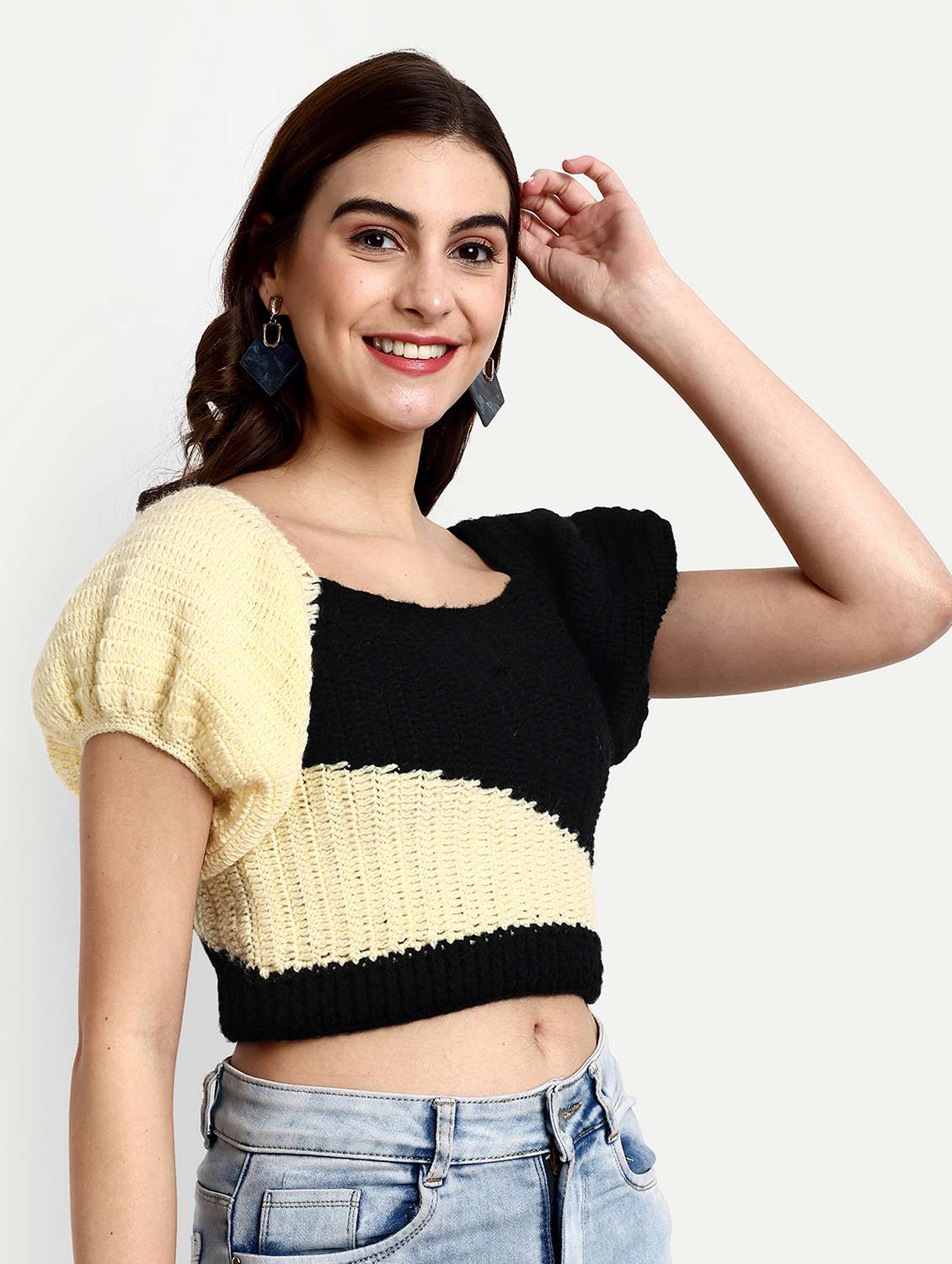 women color block winter wear crop top - 21688473 -  Standard Image - 1