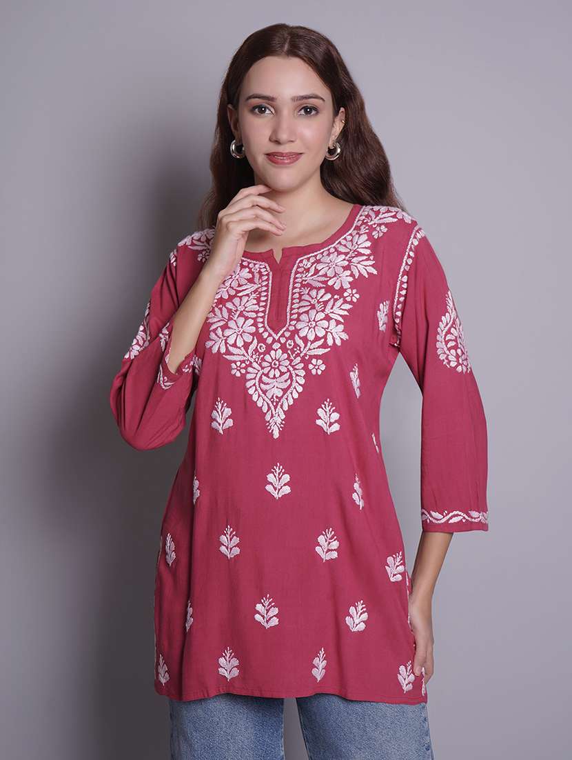 women three quarter sleeve straight chikankari kurti