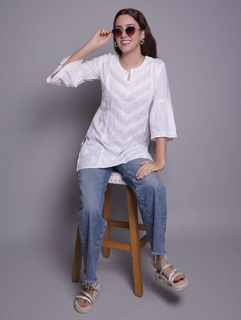 women bell sleeve straight chikankari kurti - 21688774 - Standard Image - 4