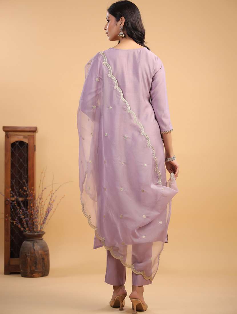 women three quarter sleeve kurta pant with dupatta set - 21688820 -  Standard Image - 4