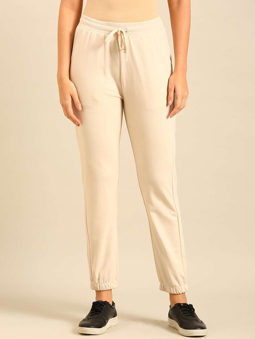 women solid mid rise jogger