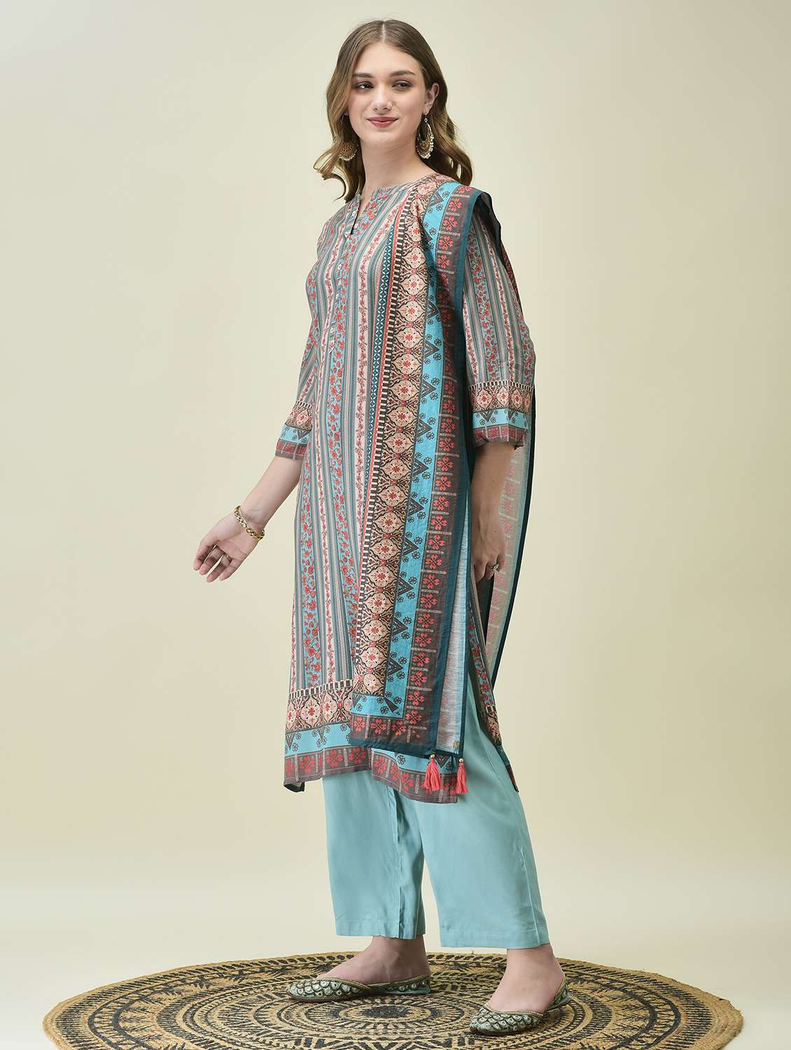 women light blue three quarter sleeve kurta comfort pant dupatta - 21689736 - Standard Image - 1