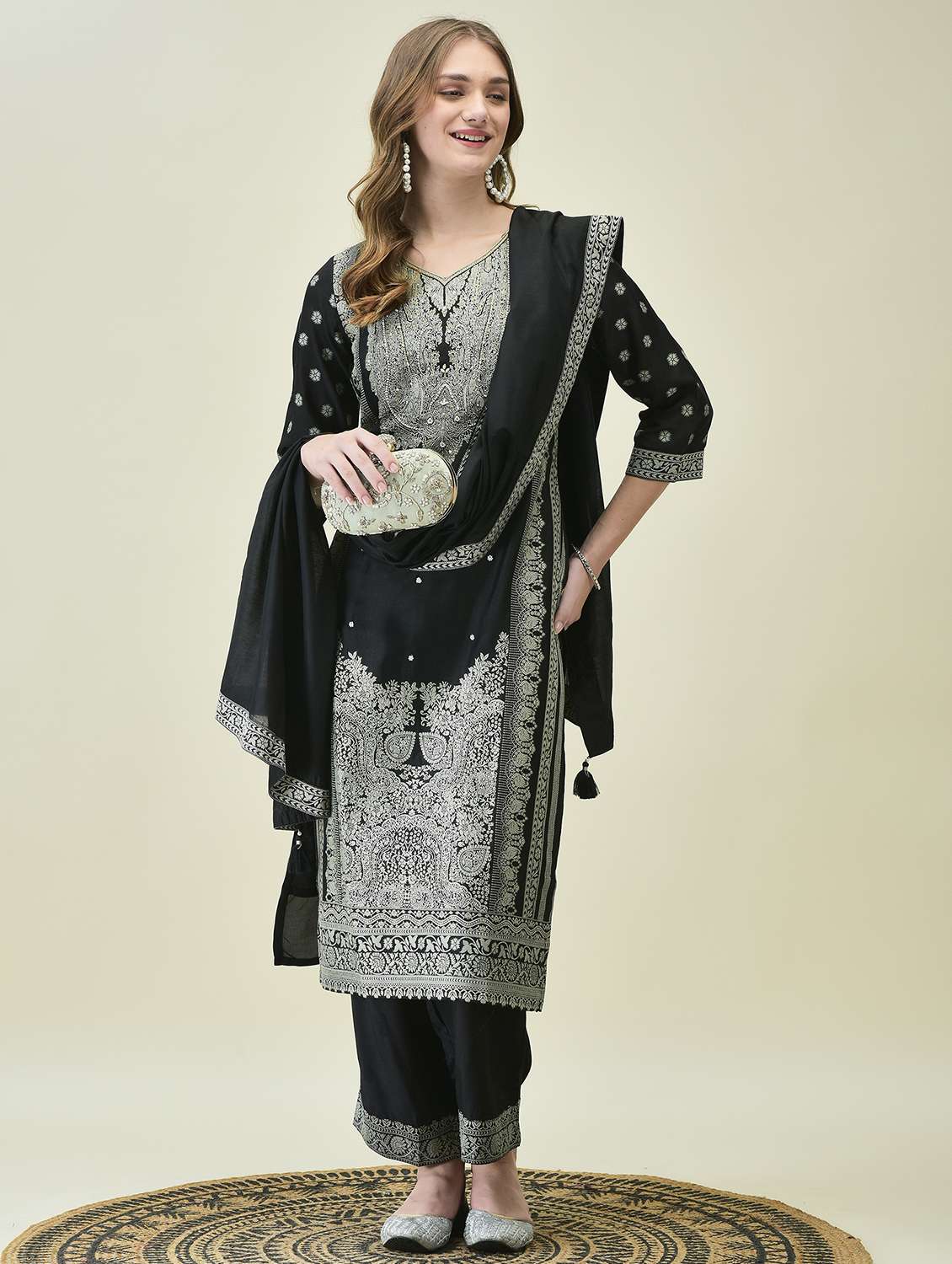 women three quarter sleeve kurta pant with dupatta set - 21689741 -  Standard Image - 4