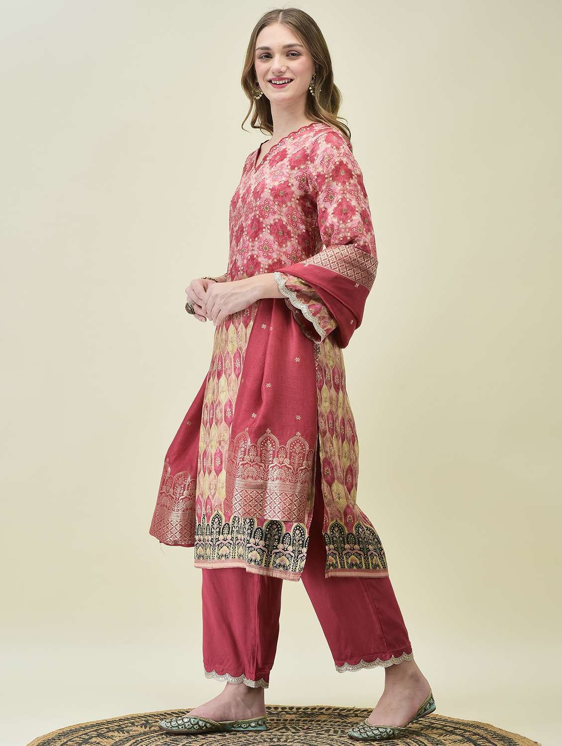 women pink long sleeve kurta pant with dupatta set - 21689746 -  Standard Image - 1