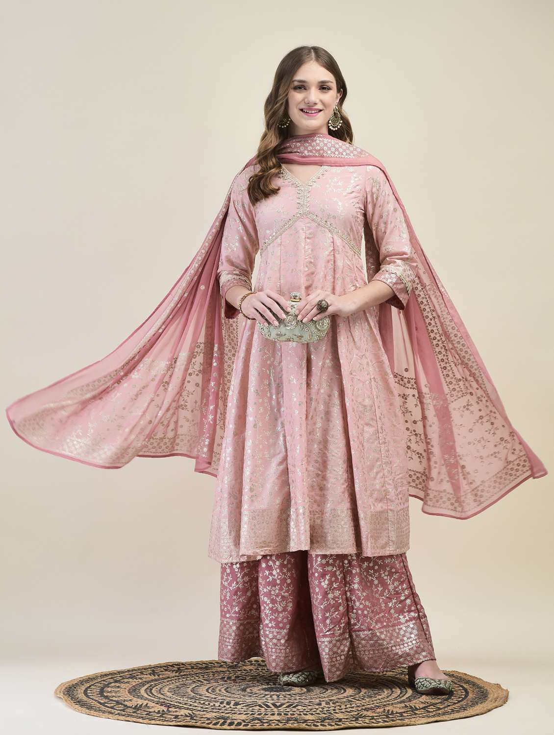 women self design kurta palazzo set with dupatta - 21689755 -  Standard Image - 4