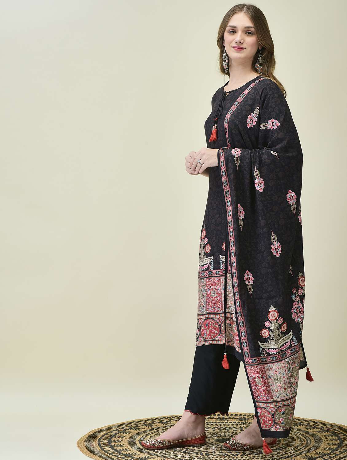 women three quarter sleeve kurta pant with dupatta set - 21689759 -  Standard Image - 1