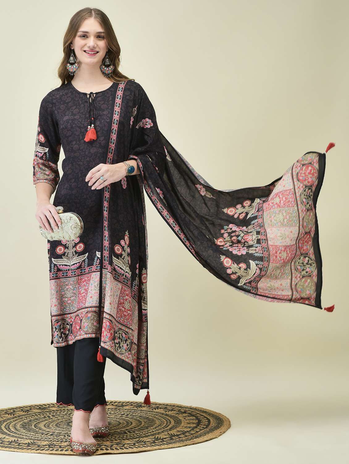 women three quarter sleeve kurta pant with dupatta set - 21689759 -  Standard Image - 4