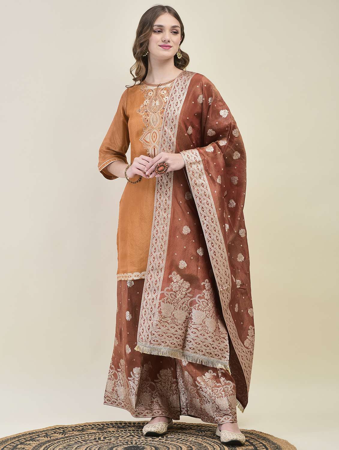 women self design kurta palazzo with dupatta set