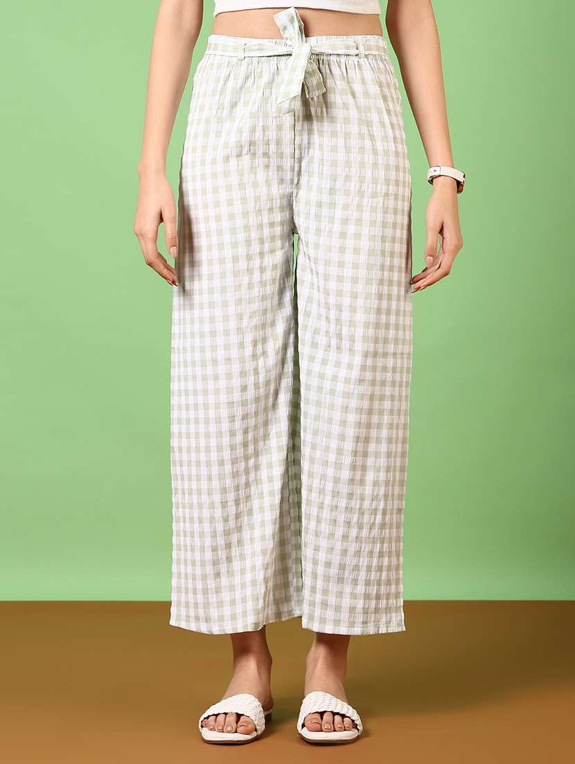 women checkered mid rise wide leg trouser