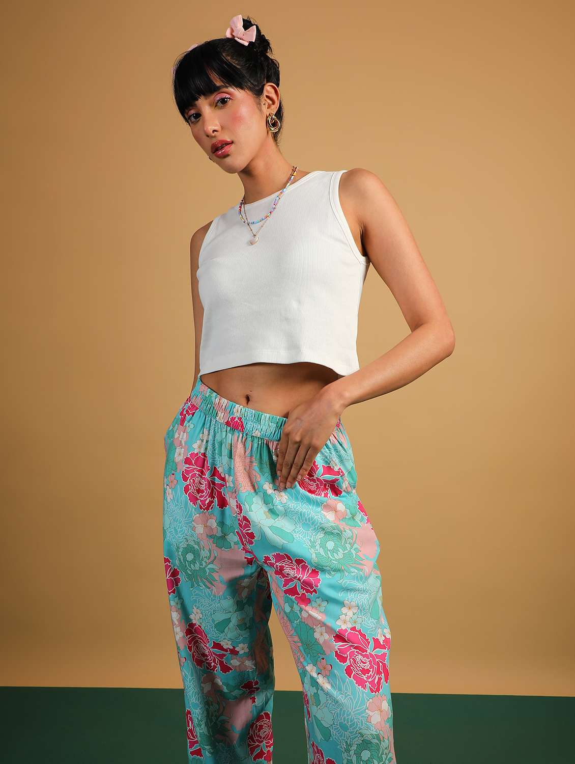 women solid sleeveless slim fit crop top - 21690794 -  Standard Image - 1