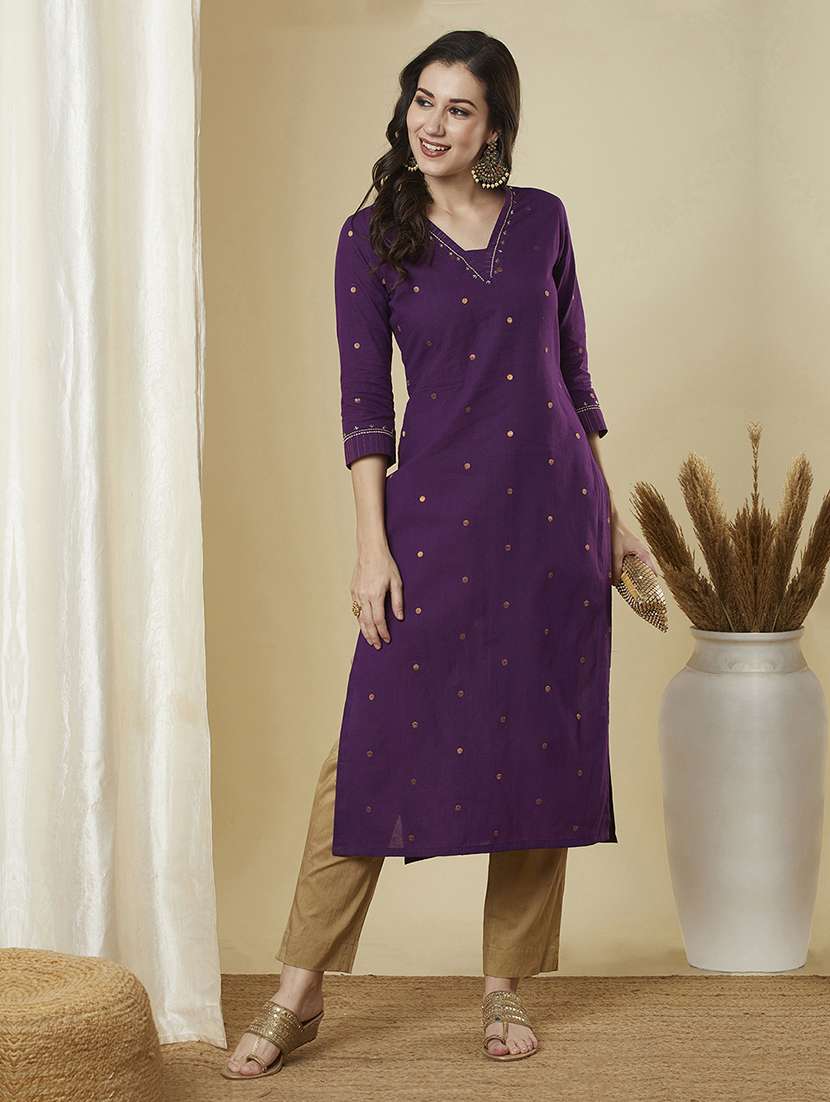 women self design three quarter sleeve straight kurta