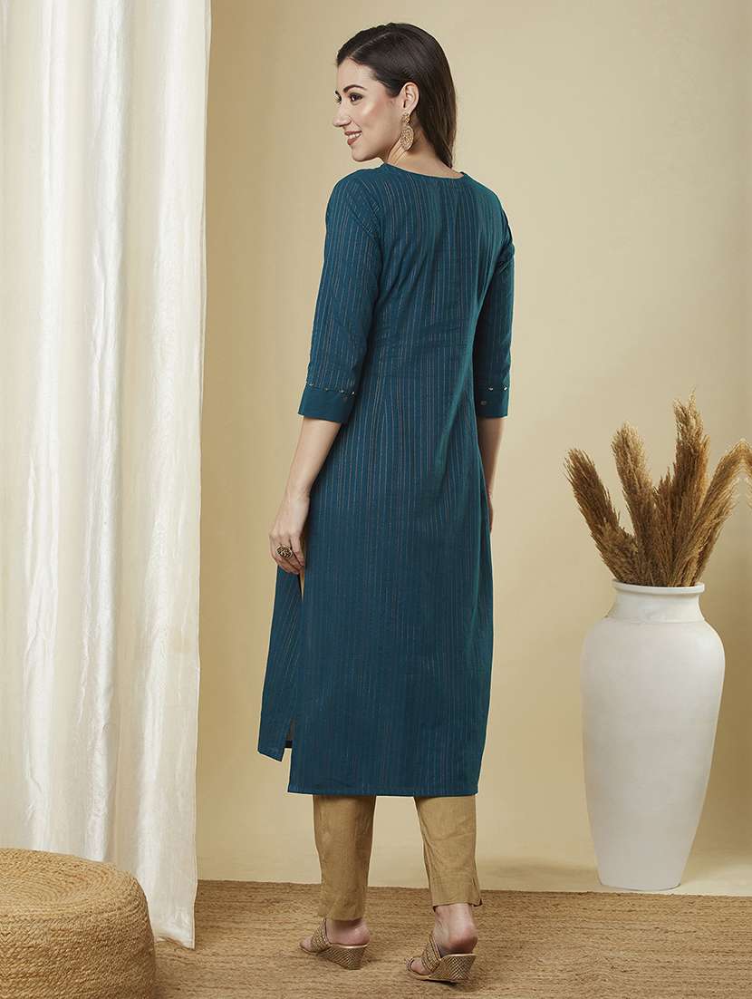 women self design three quarter sleeve straight kurta - 21691048 -  Standard Image - 4