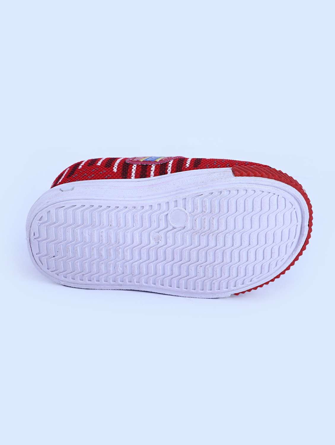 boys printed slip on shoes - 21691402 -  Standard Image - 4