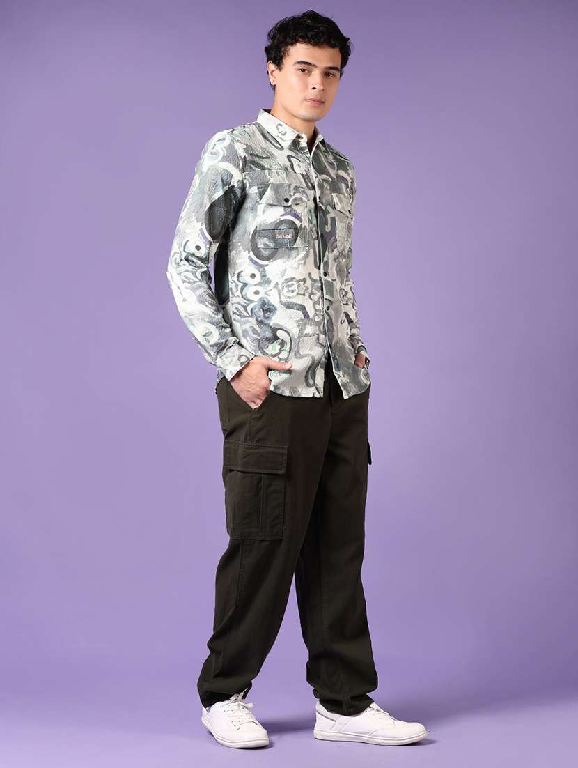 men solid mid rise cargo - 21692688 - Standard Image - 4