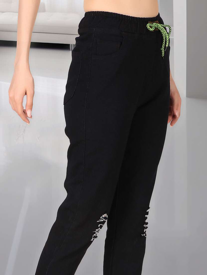 women solid mid rise slim fit jean - 21692956 -  Standard Image - 4