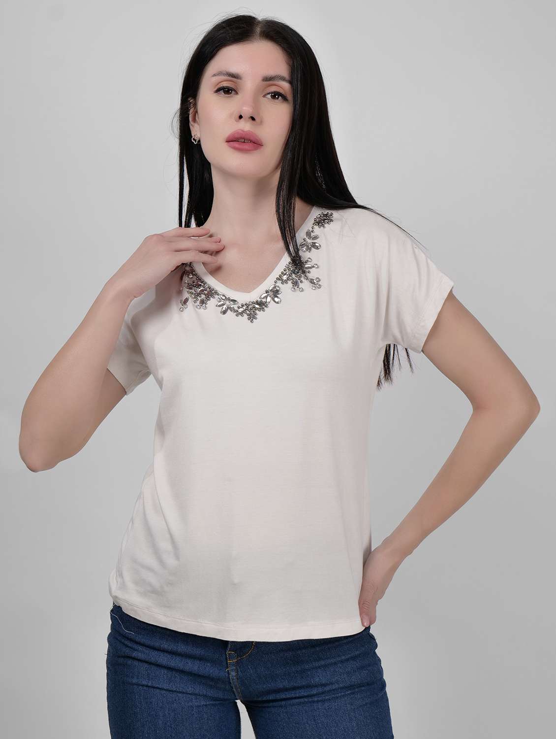 women embellished short sleeves regular t-shirt
