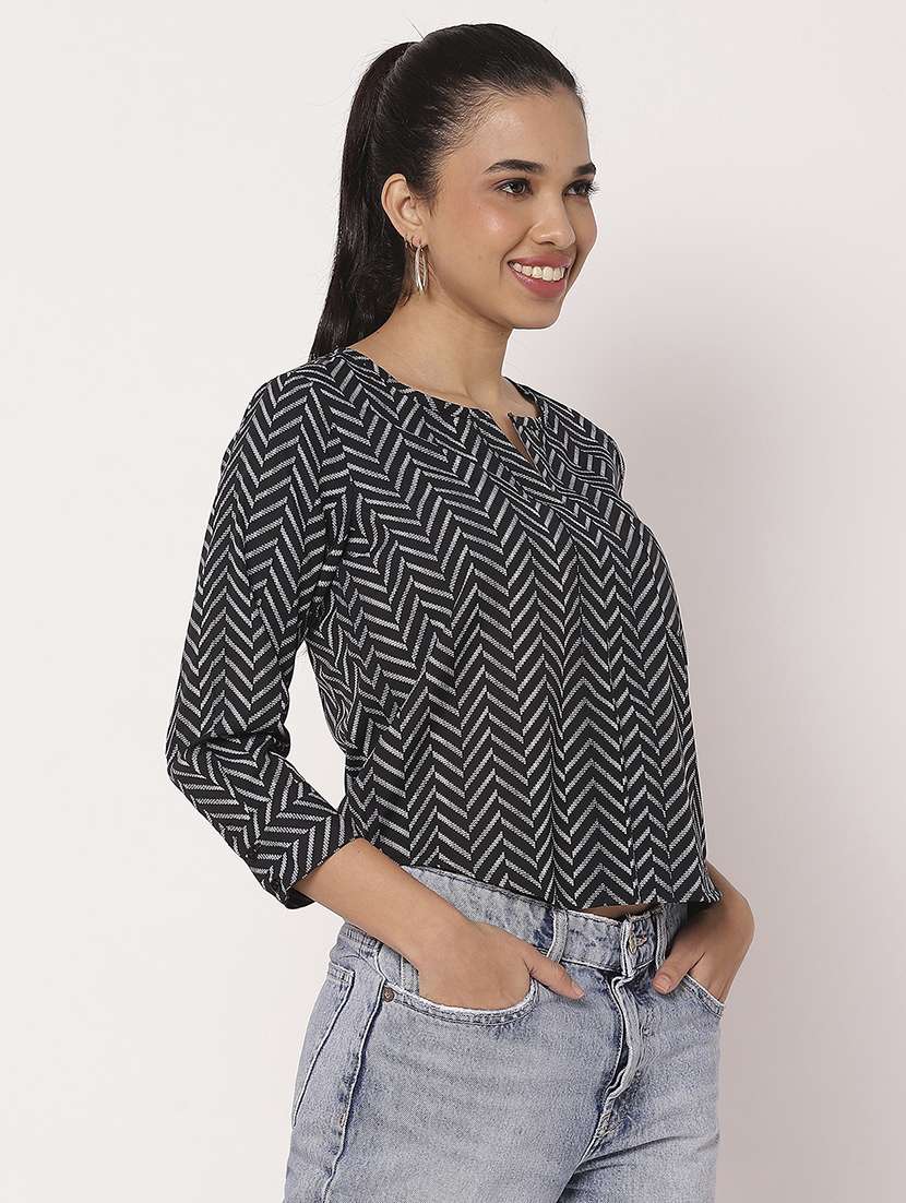 women geometric printed notch neck regular top - 21694664 - Standard Image - 1