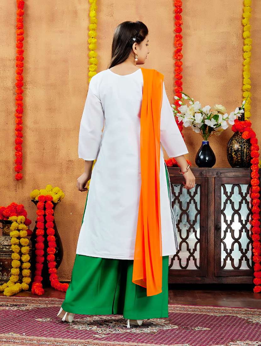 girls embroidered round neck straight kurta - 21694870 -  Standard Image - 4