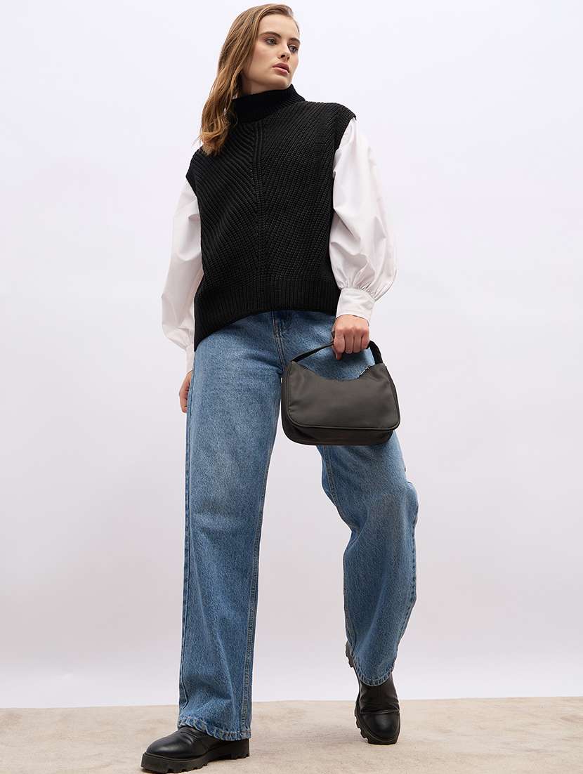 women acrylic sleeveless pullover - 21695376 -  Standard Image - 4