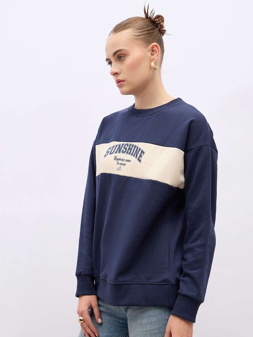 women chest print long sleeve sweatshirt