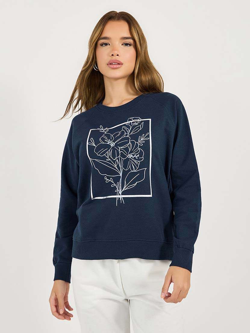 women front print long sleeve sweatshirt