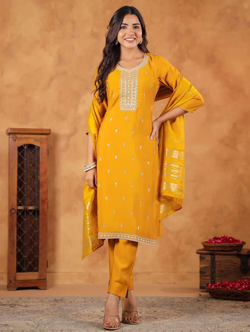 women three quarter sleeve kurta pant with dupatta set - 21695483 -  Standard Image - 1