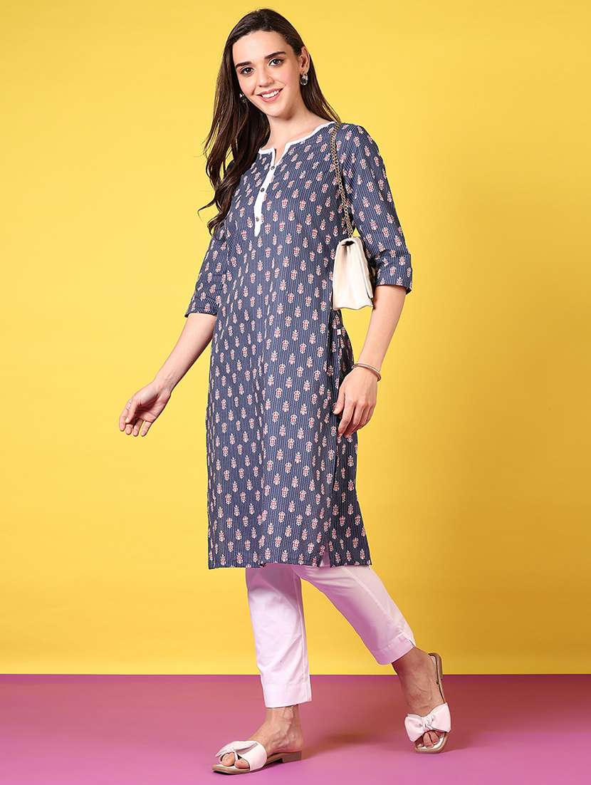 women notch neck printed straight kurta - 21695508 - Standard Image - 4