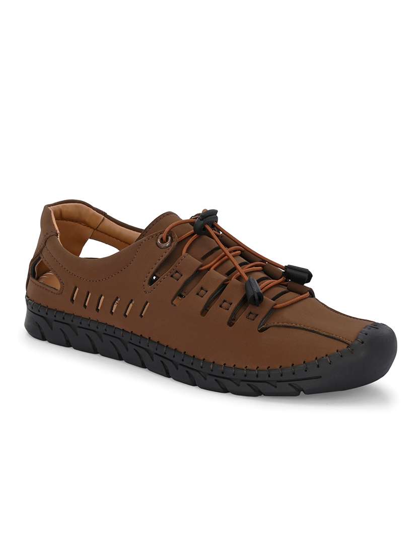 men lace up sandal - 21695949 -  Standard Image - 1